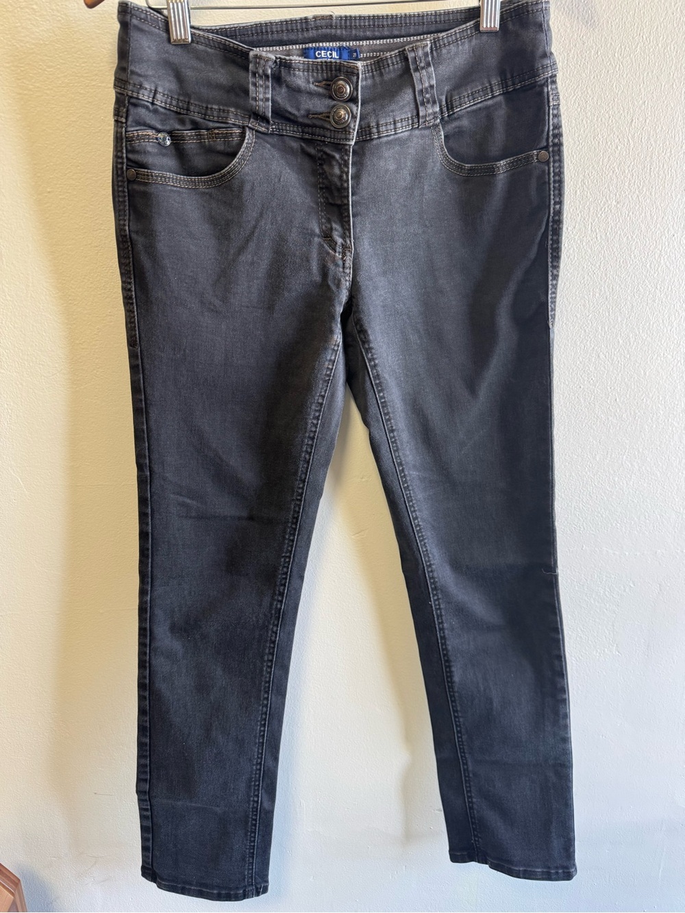 Cecil Women's Black Skinny Jeans with Double-Button Waist